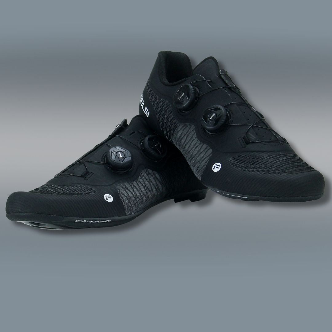 Black Frelsi Pro Team shoes showcasing the dual Atop Dial closure system with micro-adjustment increments for a precise and comfortable fit.