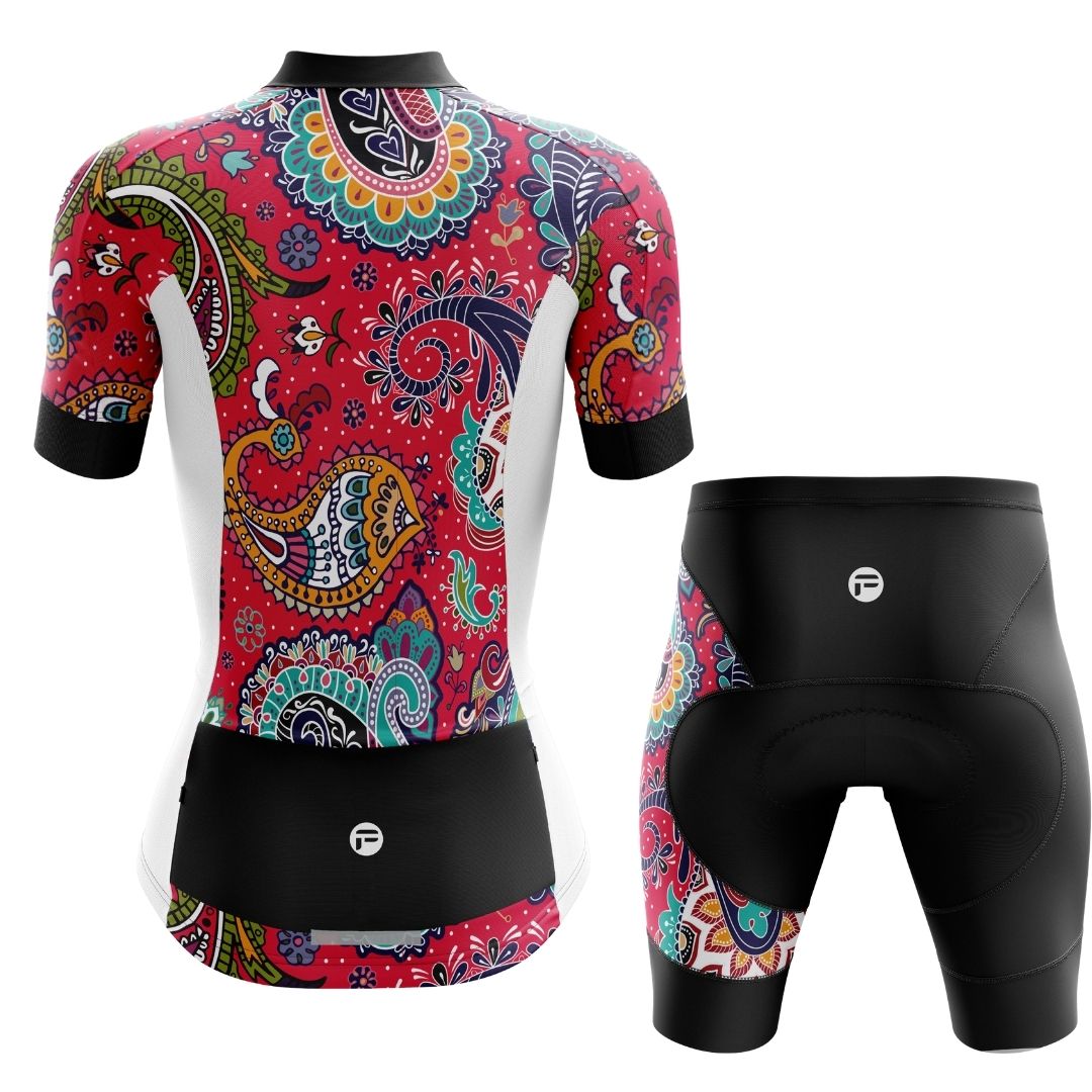 Breathable and comfortable women's cycling set designed for performance and style.