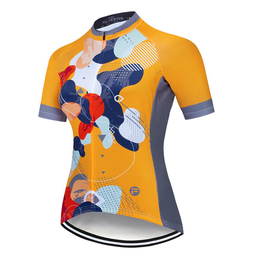 Moving Freely Jersey | Women's Short Sleeve Cycling Jersey